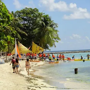 https://smart-lidays-sainte-anne-grande-terre.comcaribbean.com
